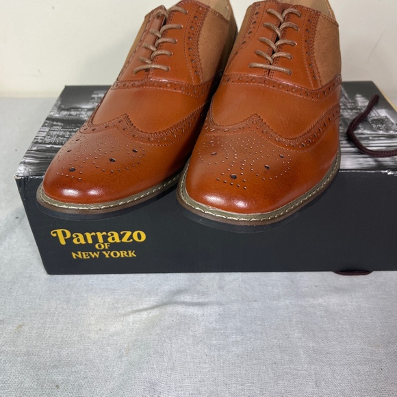 Parrazo Men’s Cognac Wingtips size 10.5 main image 10